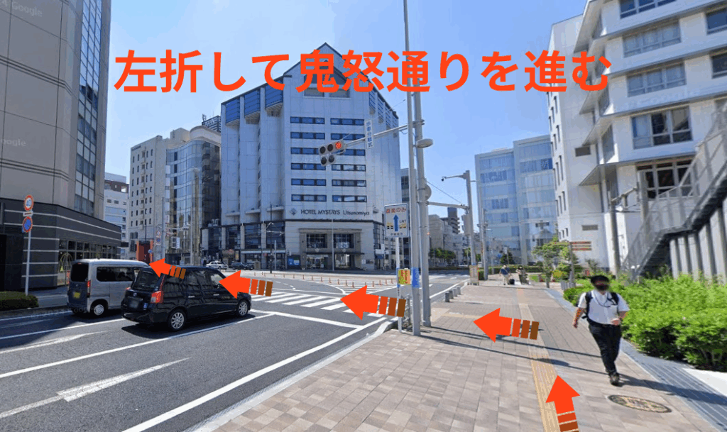 左折して鬼怒通りを進む